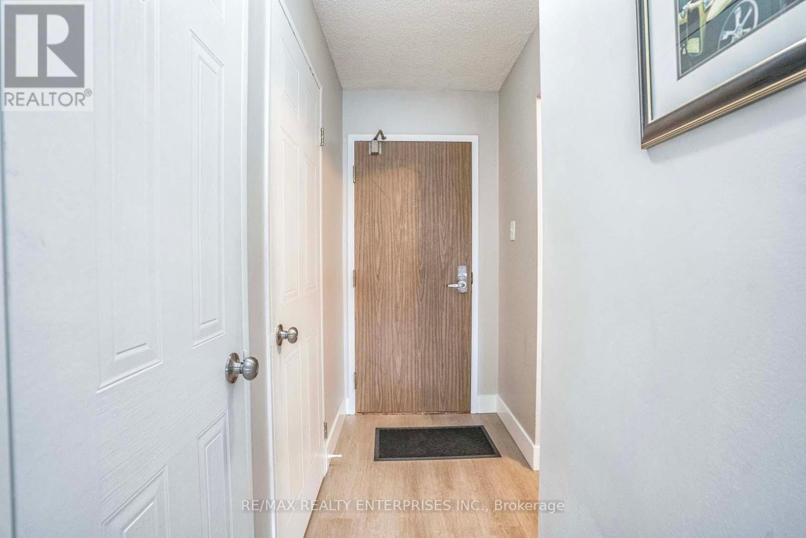 Photo 22 of 405 1110 Walden Circle, Mississauga ON