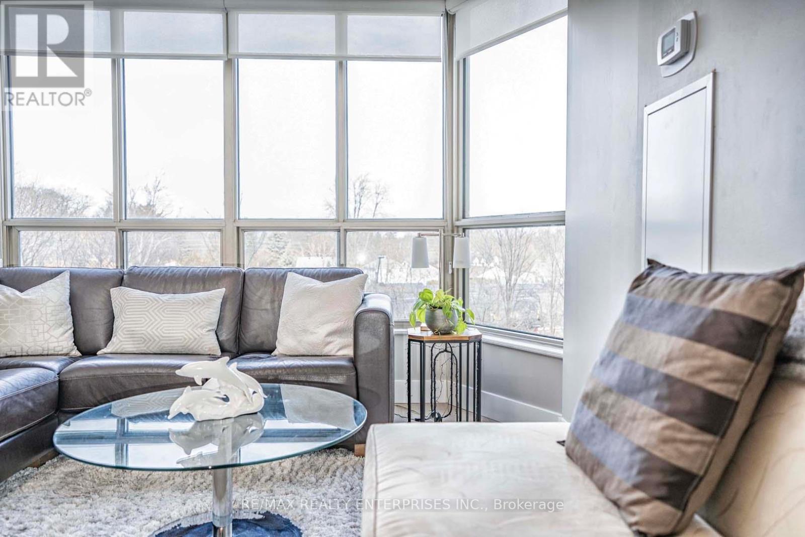 Photo 3 of 405 1110 Walden Circle, Mississauga ON