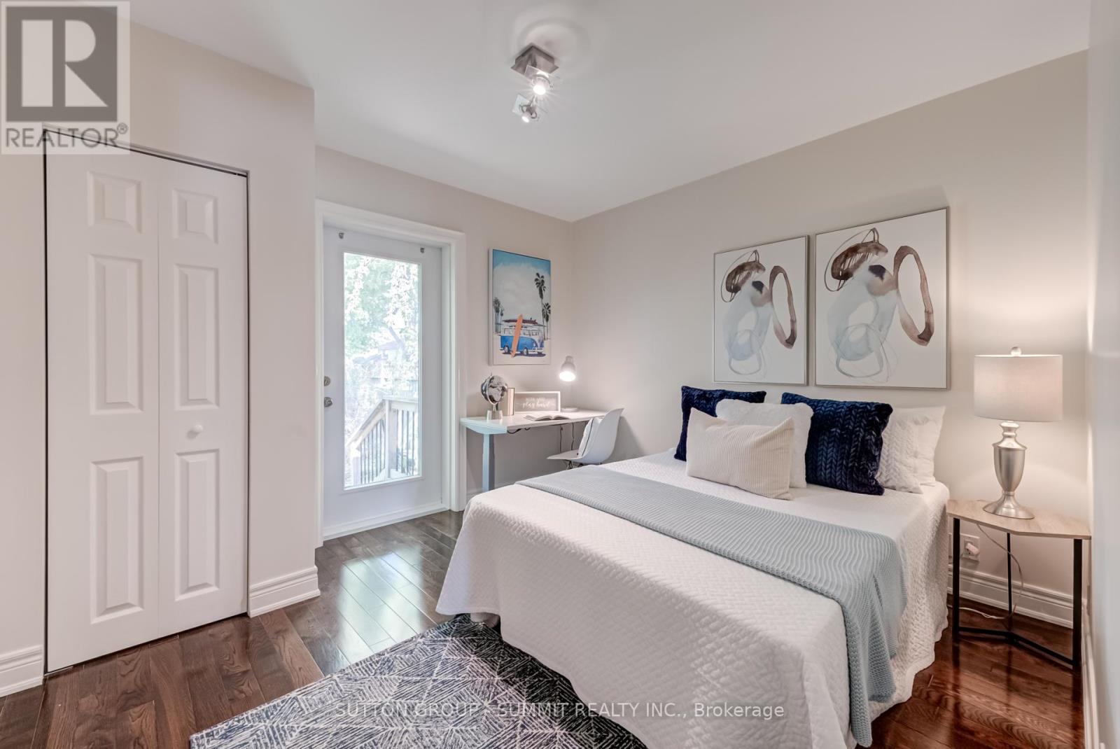 Photo 17 of 47 Rayside Drive S, Toronto ON