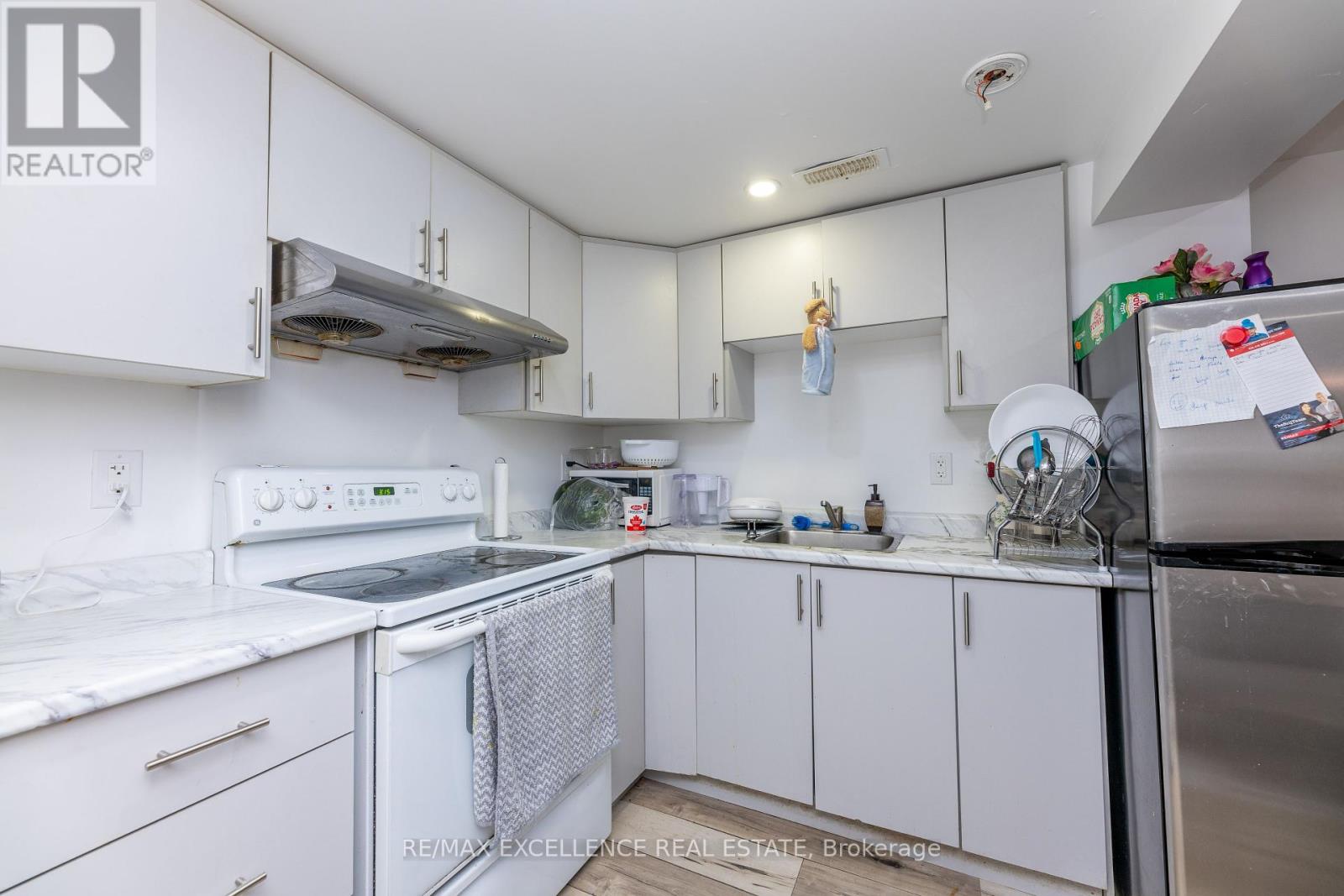 Photo 29 of 20 Hedgeson Court, Brampton ON