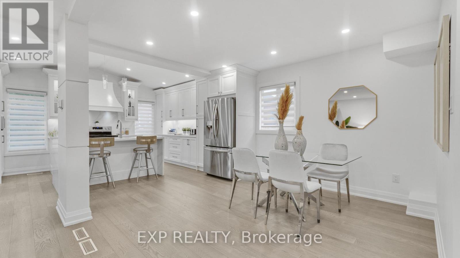 Photo 6 of 7159 Spyglass Crescent, Mississauga ON
