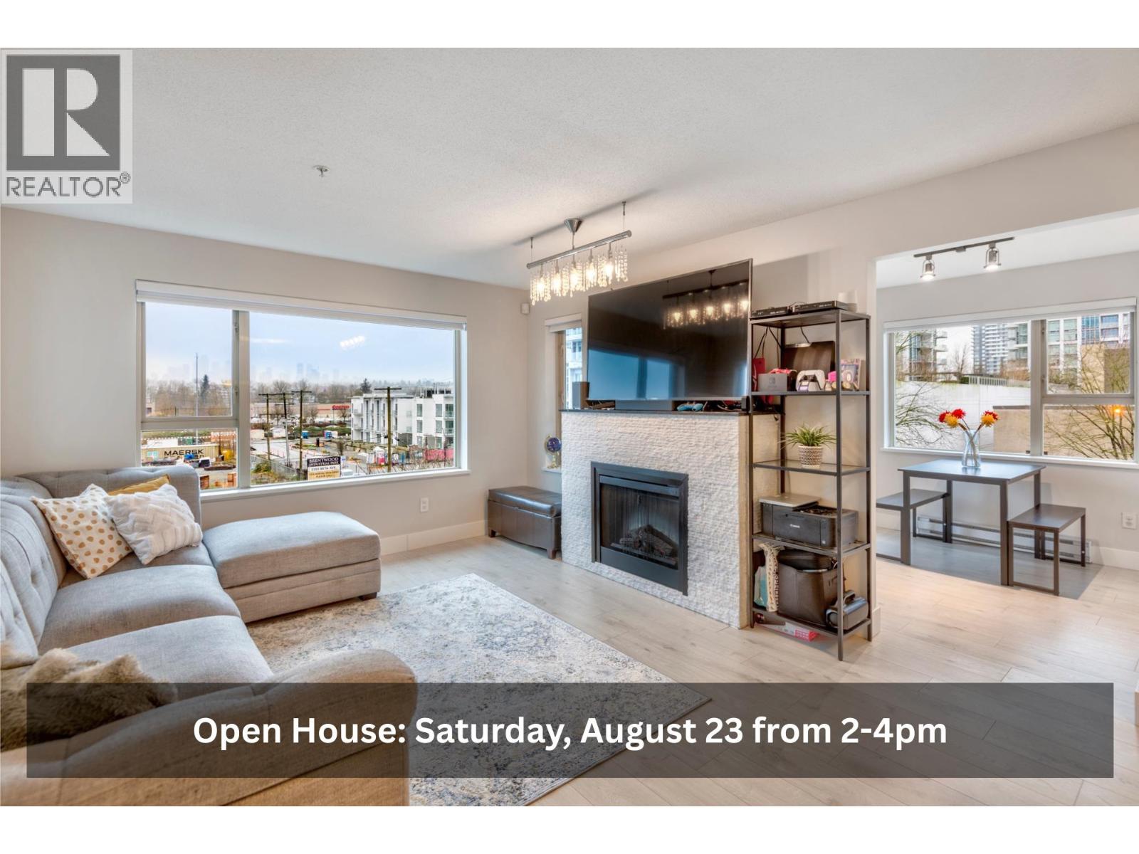 Photo 1 of 305 4728 Dawson Street, Burnaby BC