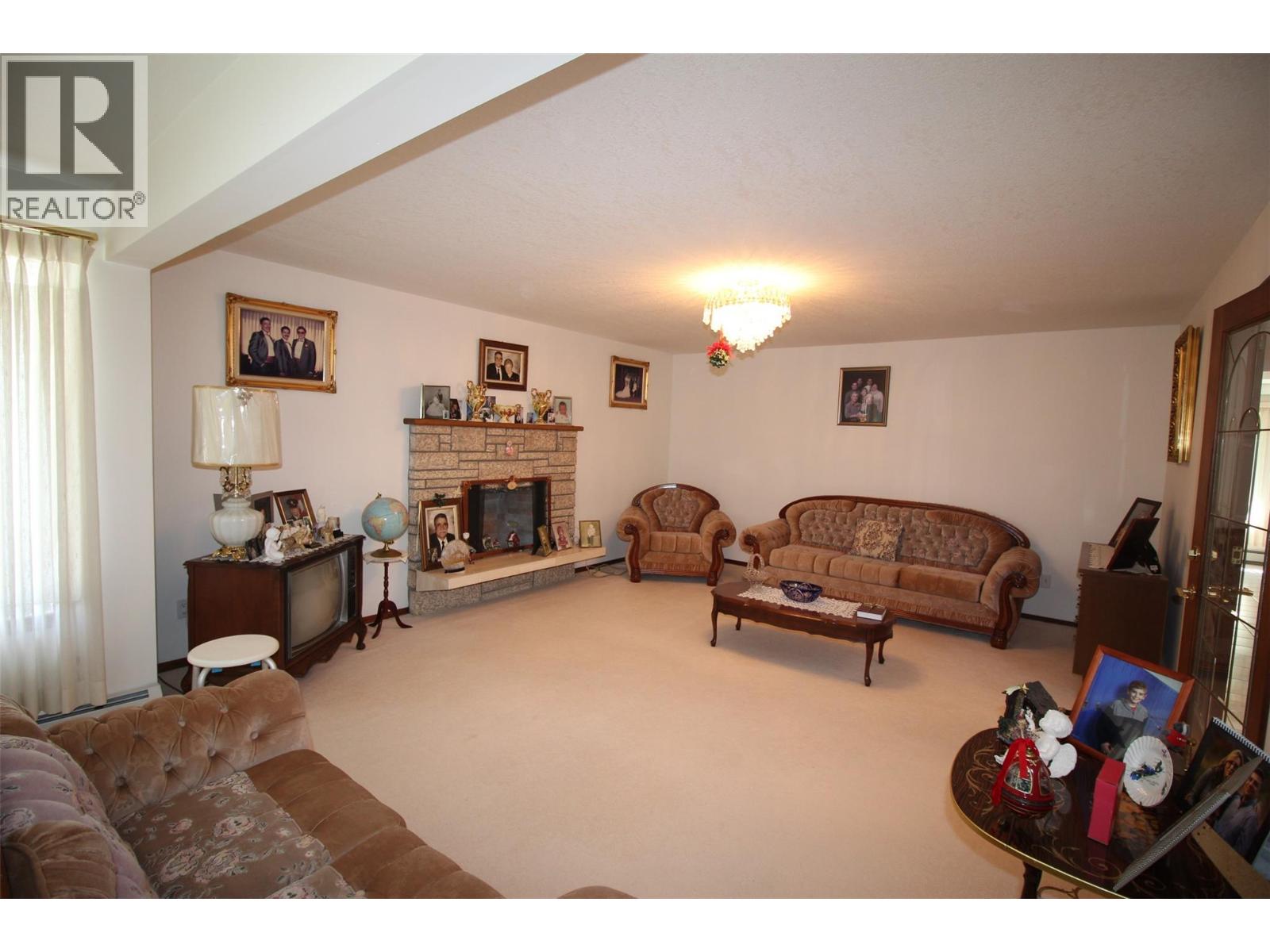 Photo 8 of 786 Gifford Court, Kamloops BC