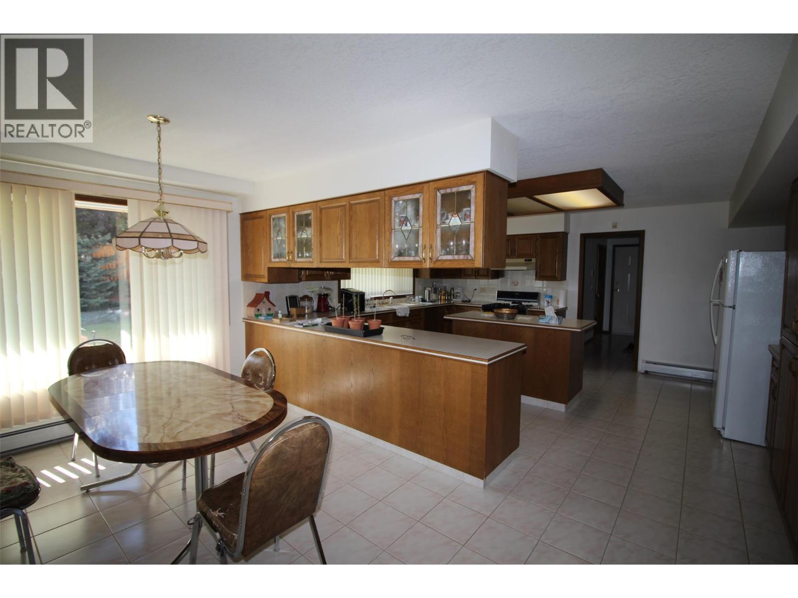 Photo 5 of 786 Gifford Court, Kamloops BC