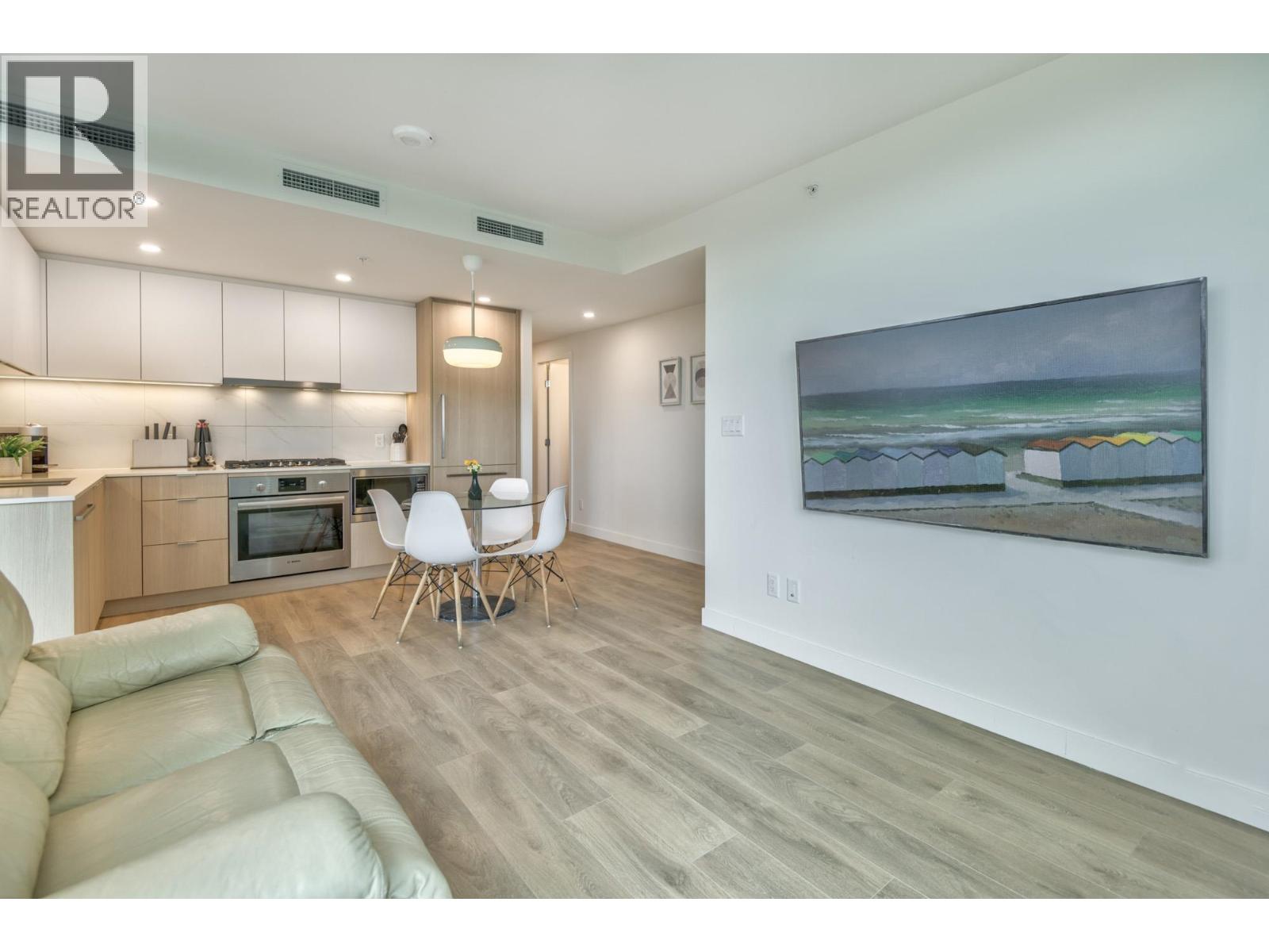 Photo 9 of 1307 318 Alderson Avenue, Coquitlam BC
