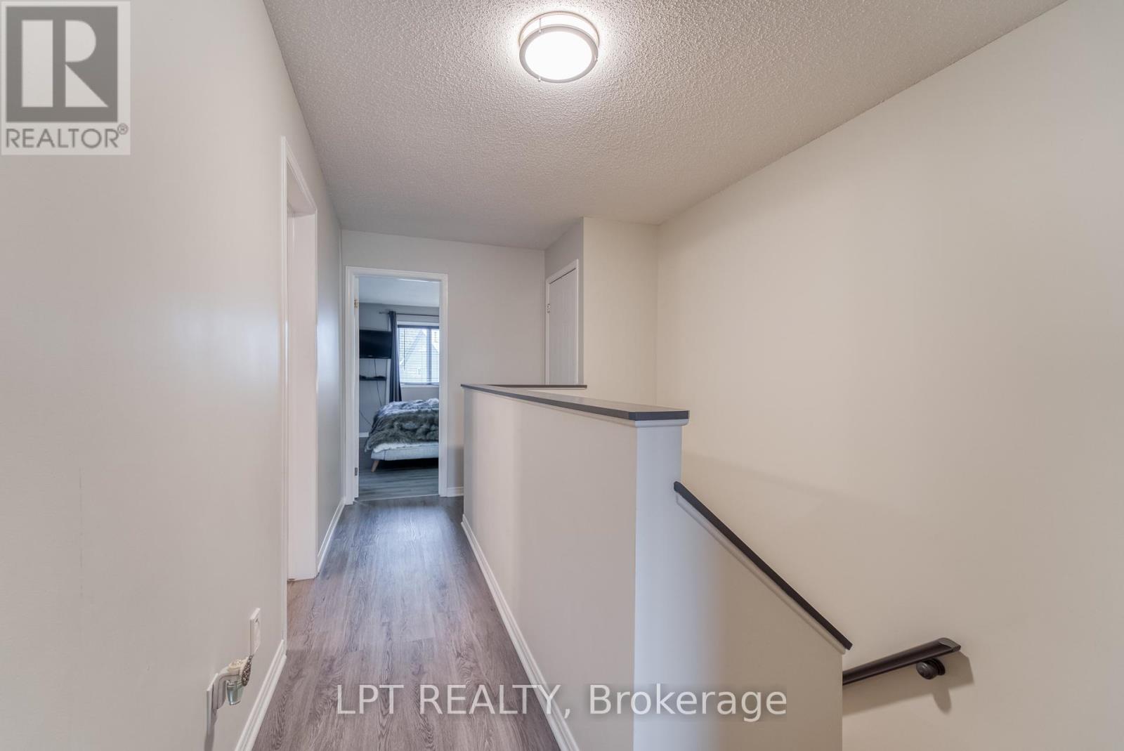 Photo 11 of 21 Provender Avenue, Ottawa ON