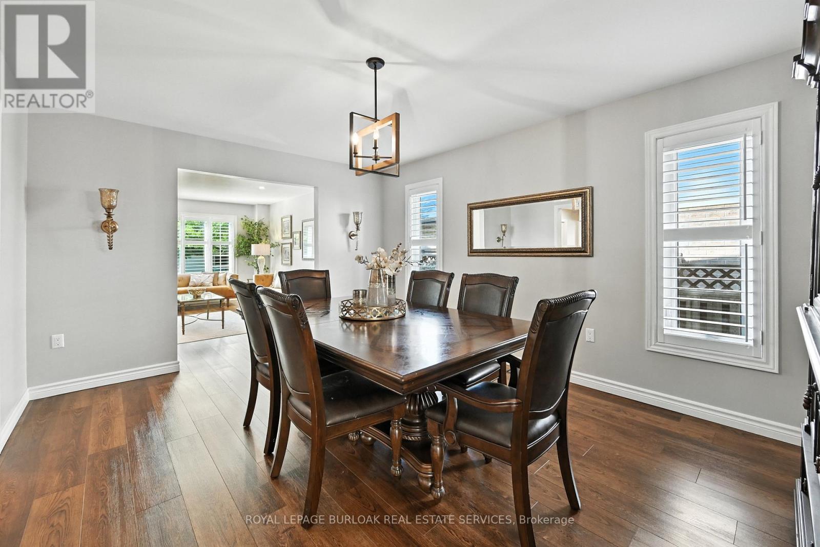 Photo 8 of 40 Springfield Boulevard, Hamilton ON