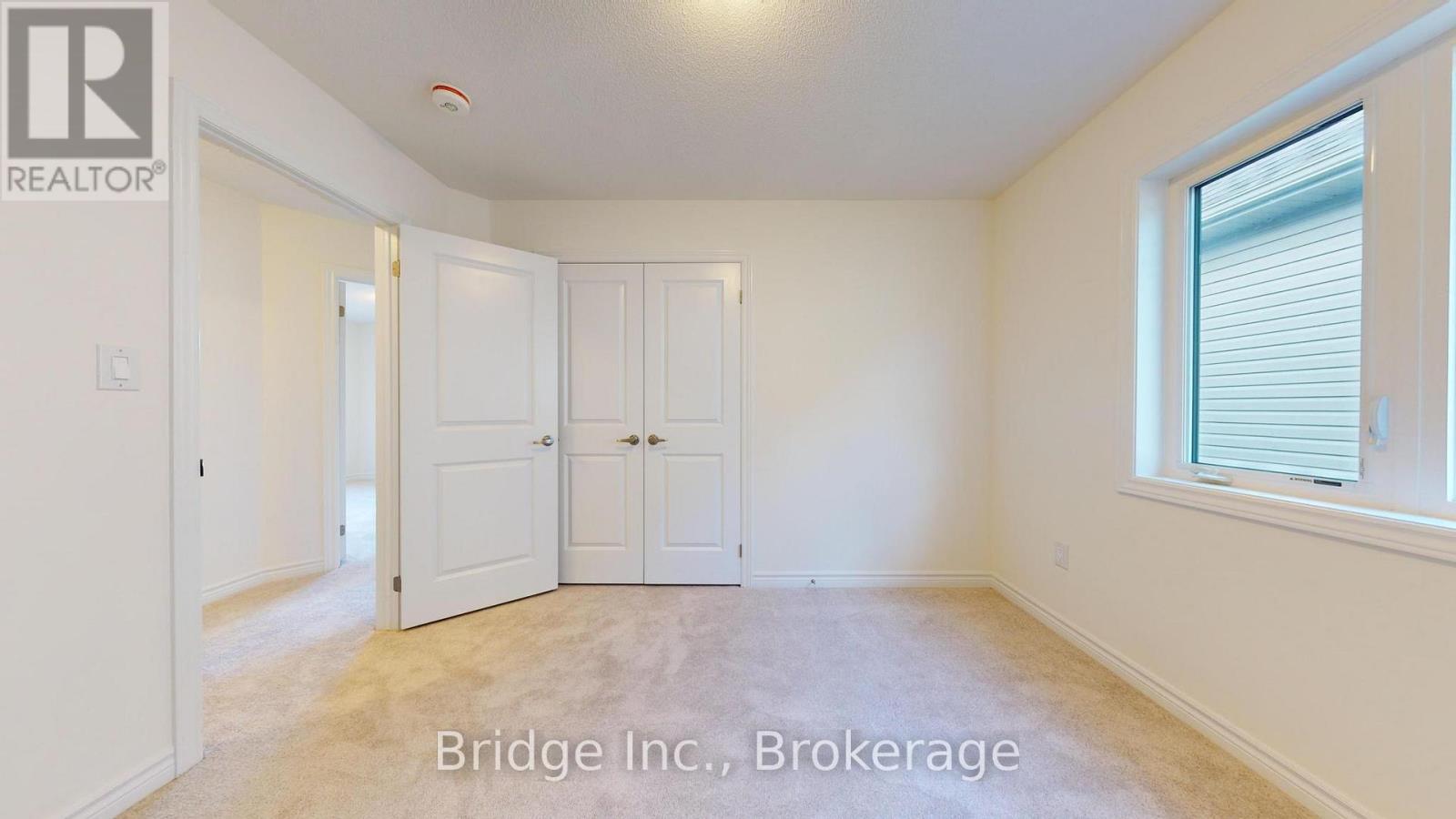 12 HILLCROFT WAY - 12