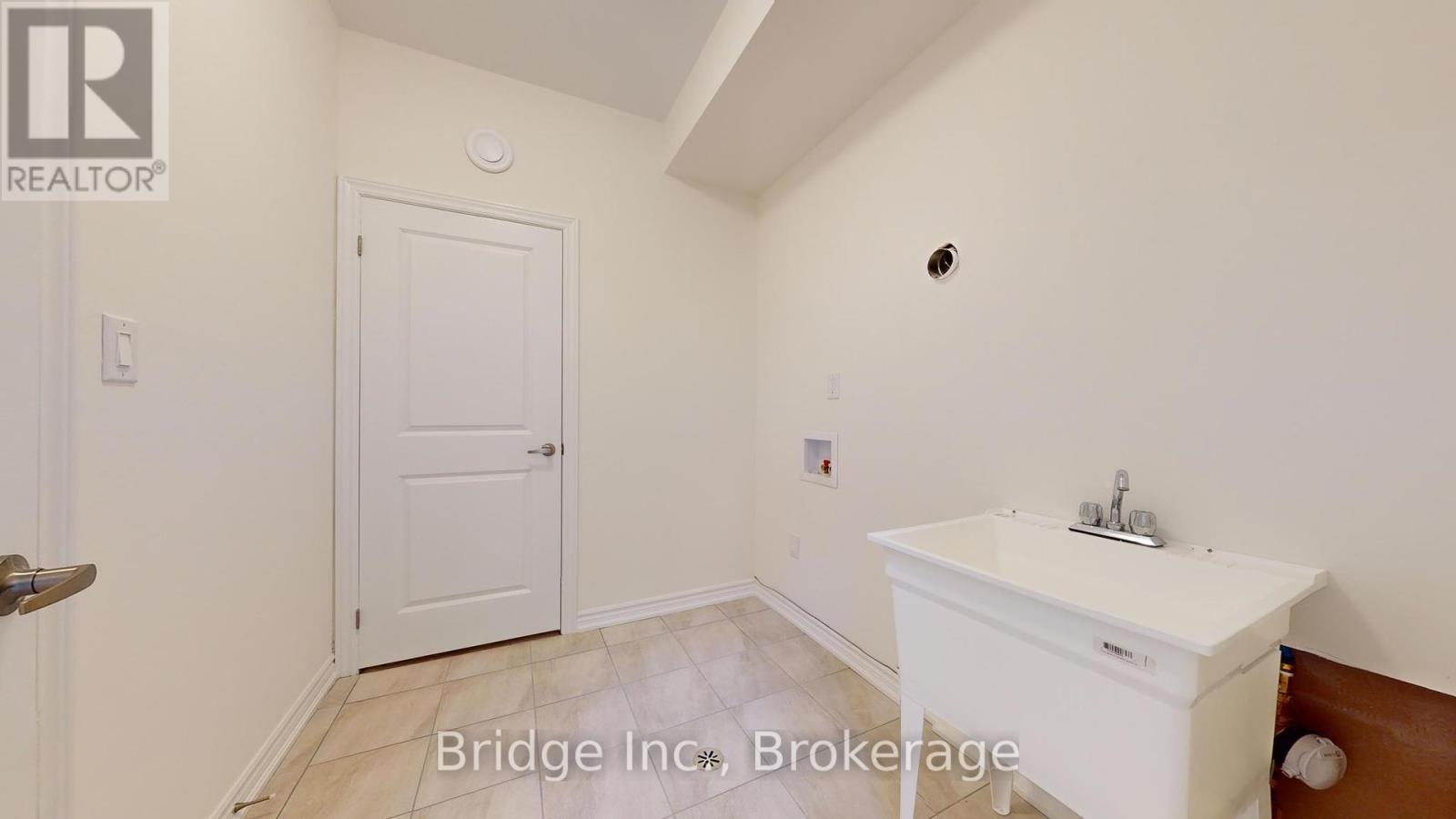 12 HILLCROFT WAY - 15