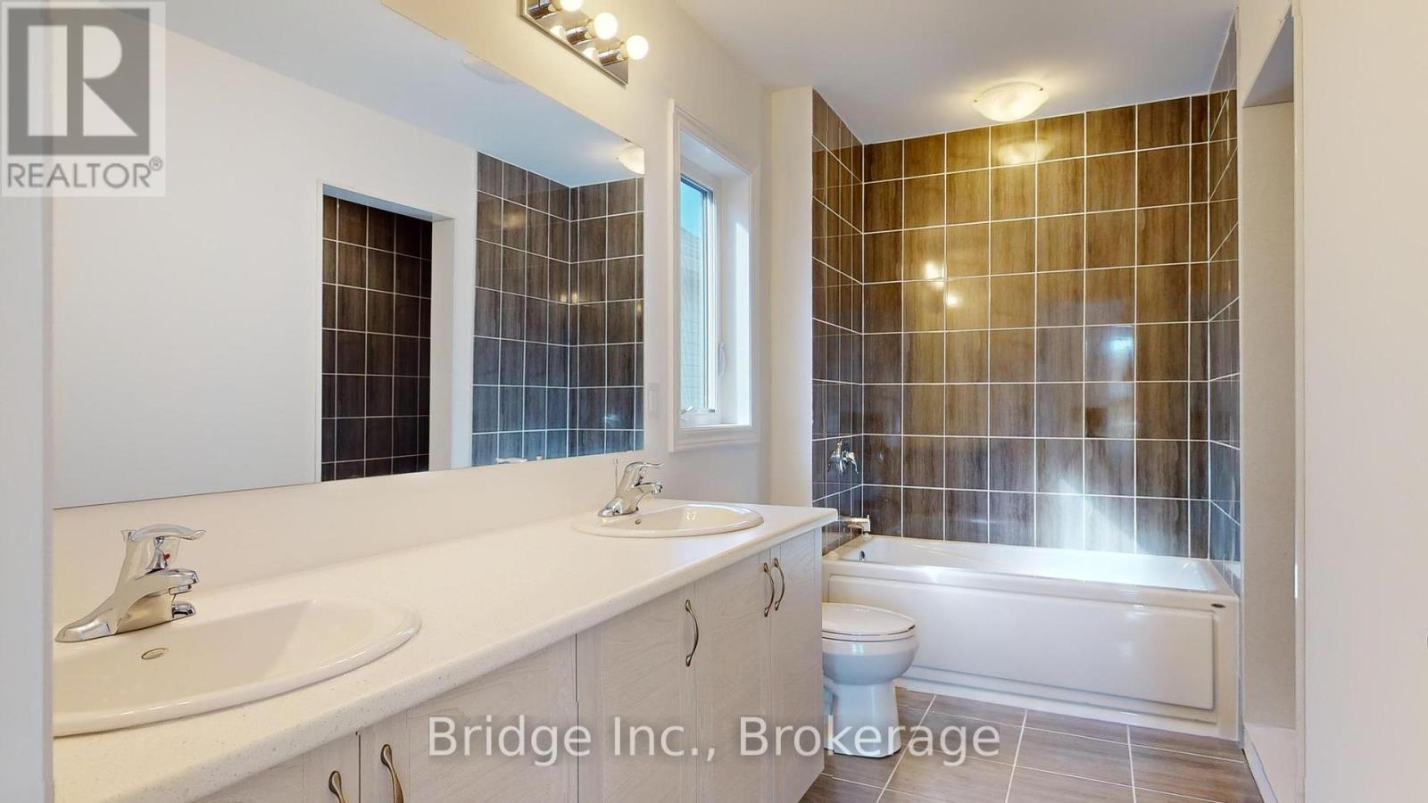 12 HILLCROFT WAY - 4