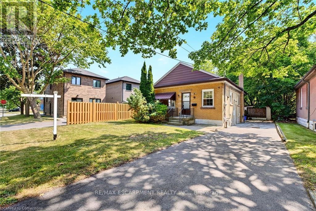 Photo 27 of 111 Leland Street, Hamilton ON