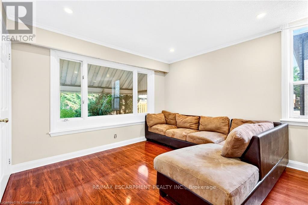 Photo 3 of 111 Leland Street, Hamilton ON