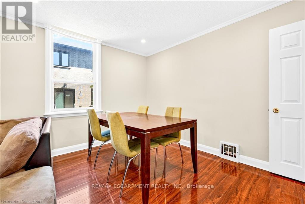 Photo 17 of 111 Leland Street, Hamilton ON