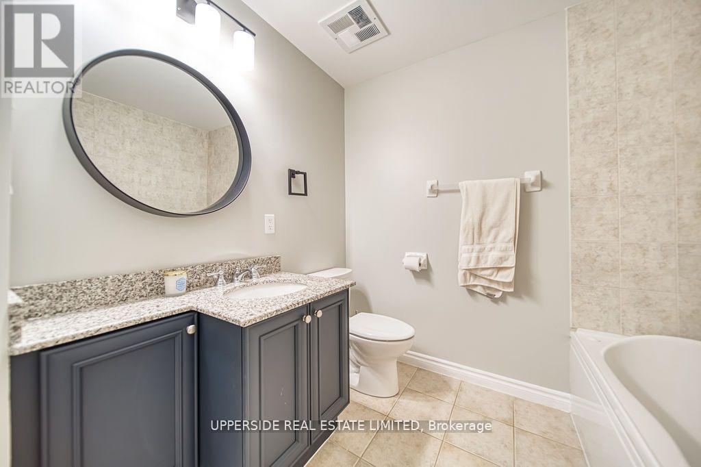 Photo 2 of 303 148 Third Street, Cobourg ON