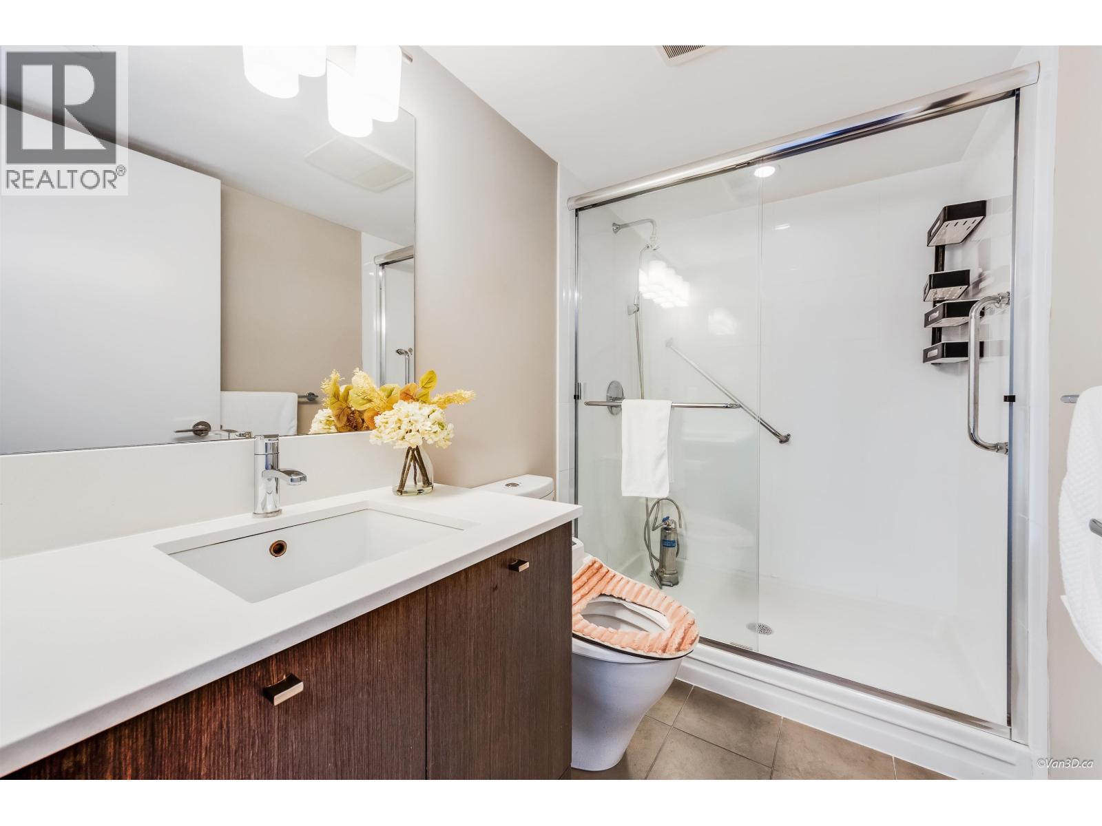 Photo 16 of 3018 5511 Hollybridge Way, Richmond BC