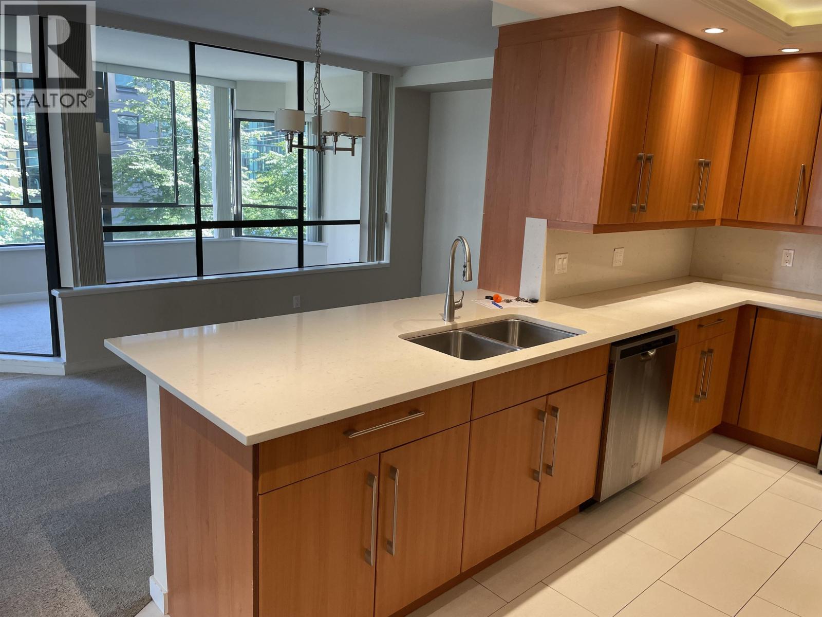 Photo 11 of 201 738 Broughton Street, Vancouver BC