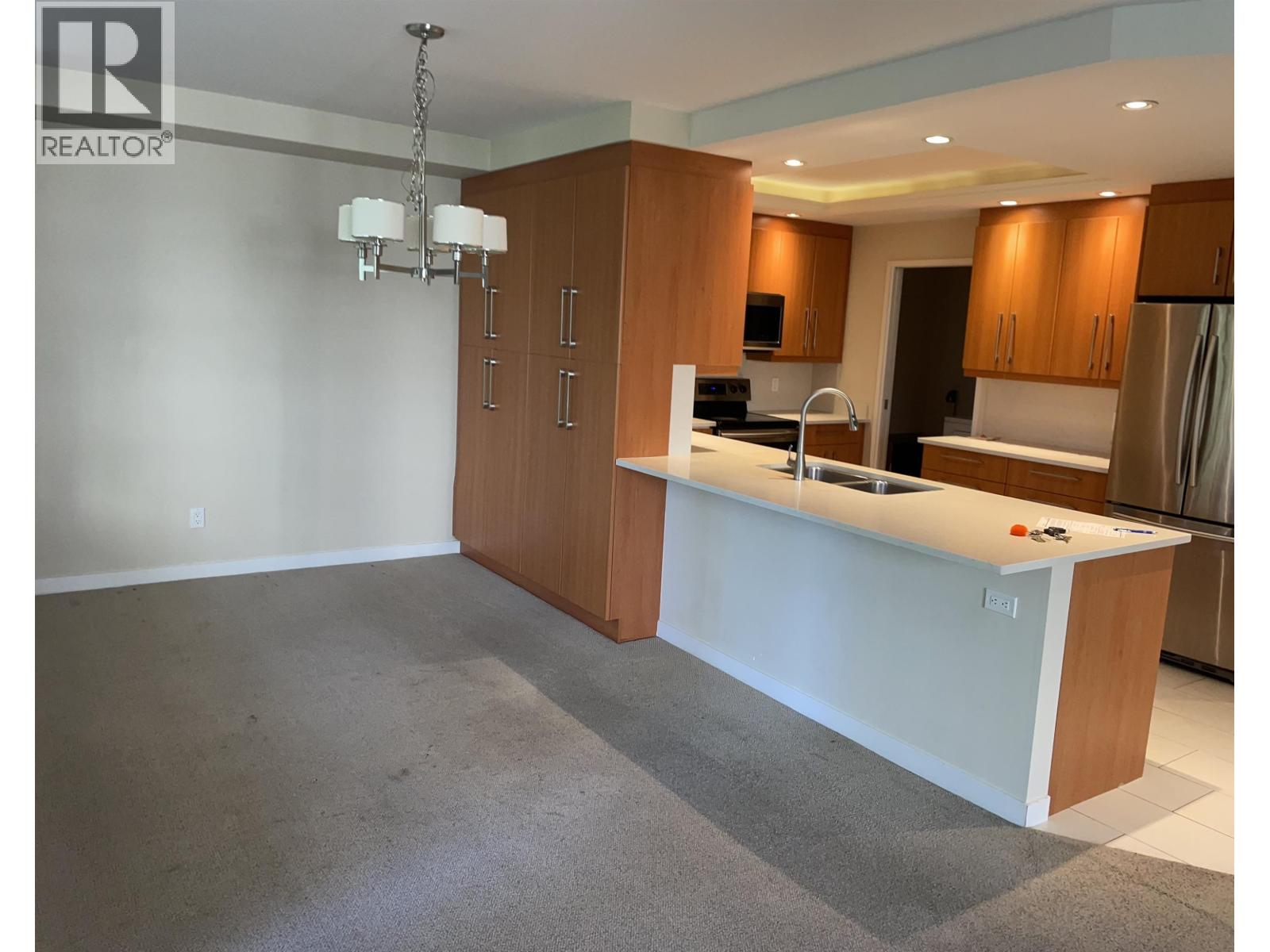 Photo 10 of 201 738 Broughton Street, Vancouver BC