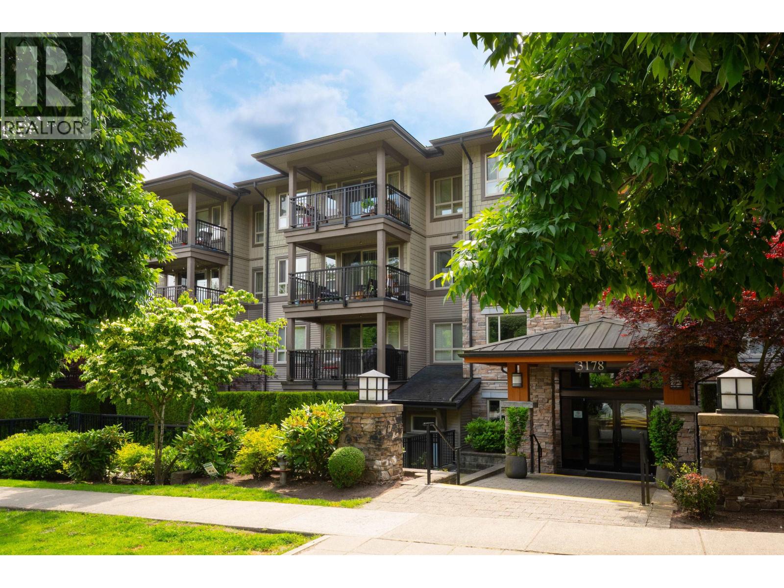 Photo 2 of 211 3178 Dayanee Springs Boulevard, Coquitlam BC