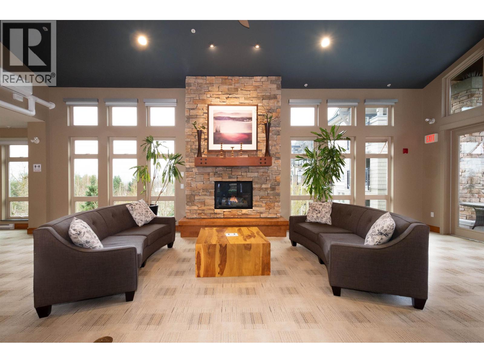 Photo 21 of 211 3178 Dayanee Springs Boulevard, Coquitlam BC