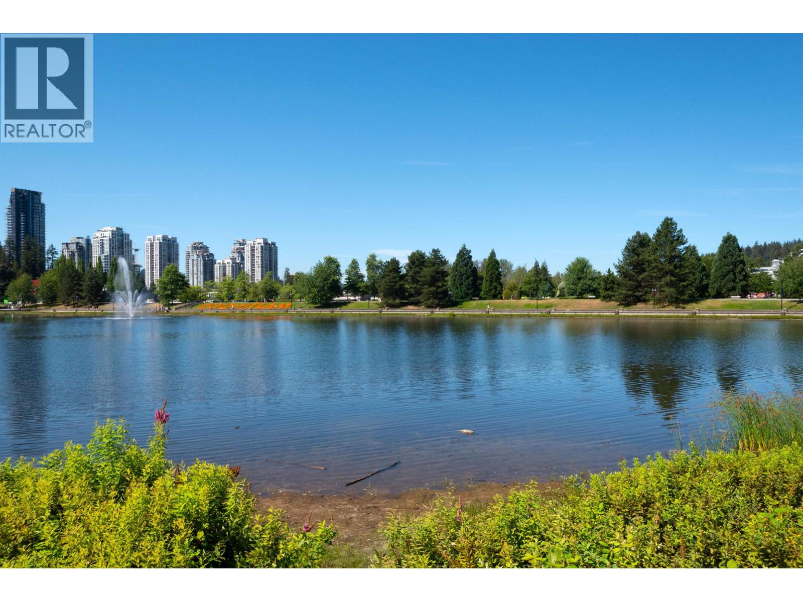 Photo 32 of 211 3178 Dayanee Springs Boulevard, Coquitlam BC
