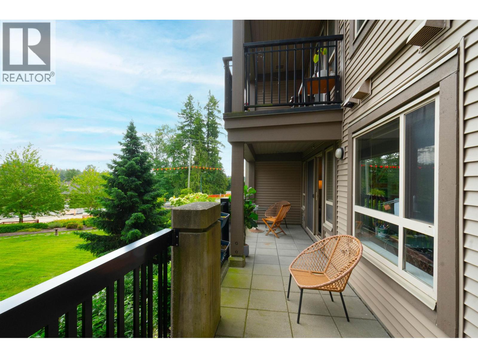 Photo 7 of 211 3178 Dayanee Springs Boulevard, Coquitlam BC