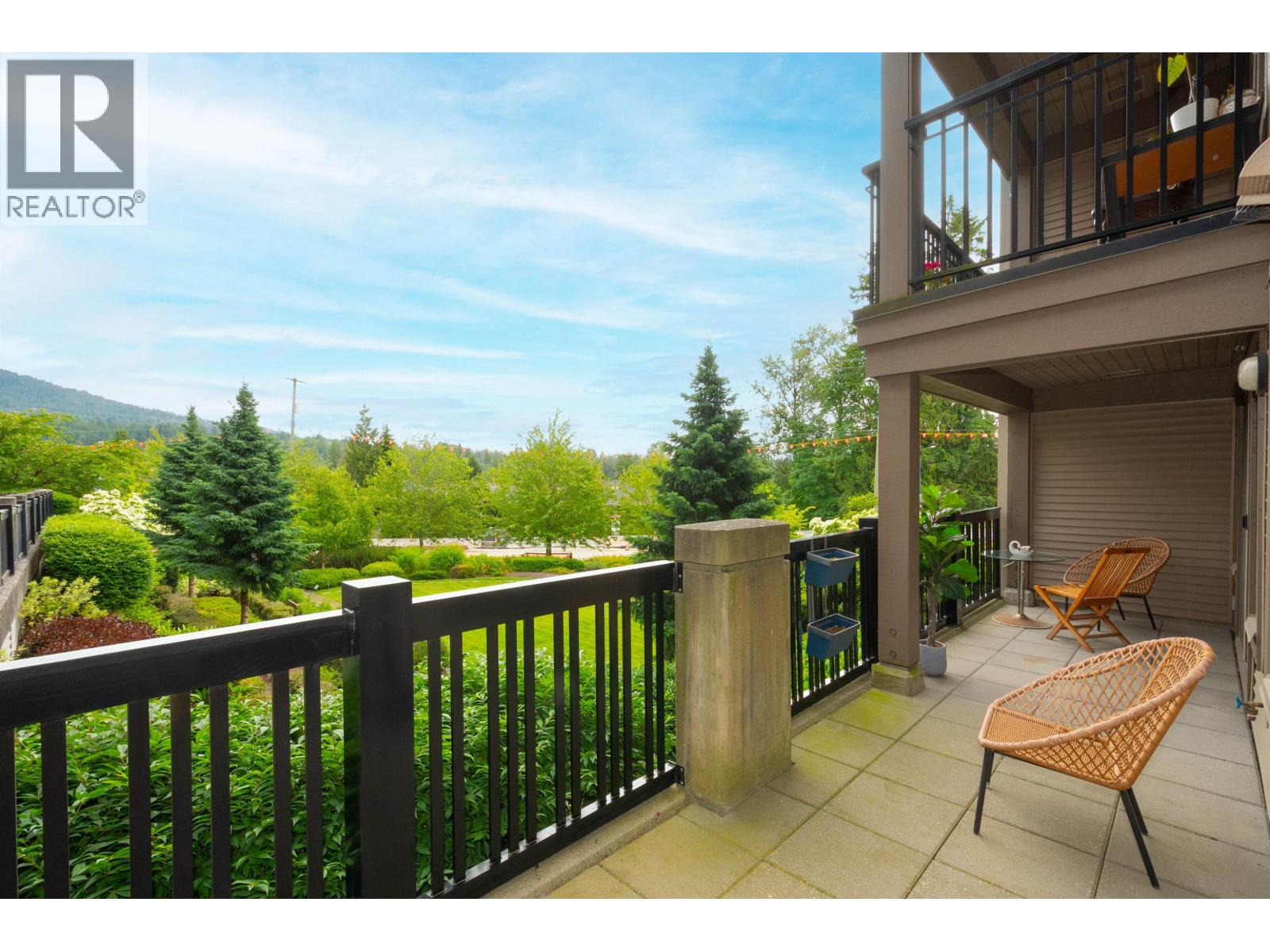 Photo 8 of 211 3178 Dayanee Springs Boulevard, Coquitlam BC