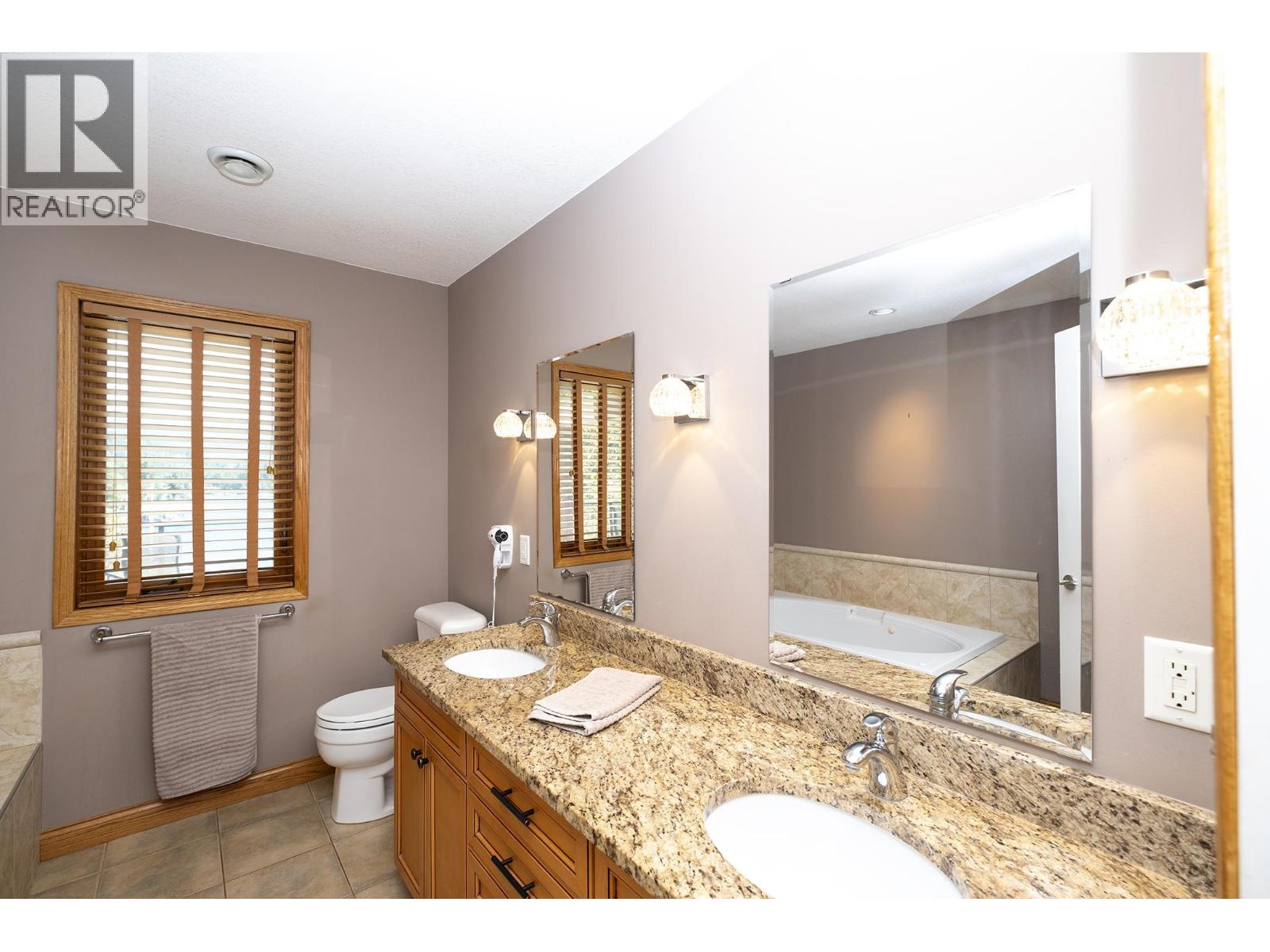 22 4622 SINCLAIR BAY ROAD, Pender Harbour