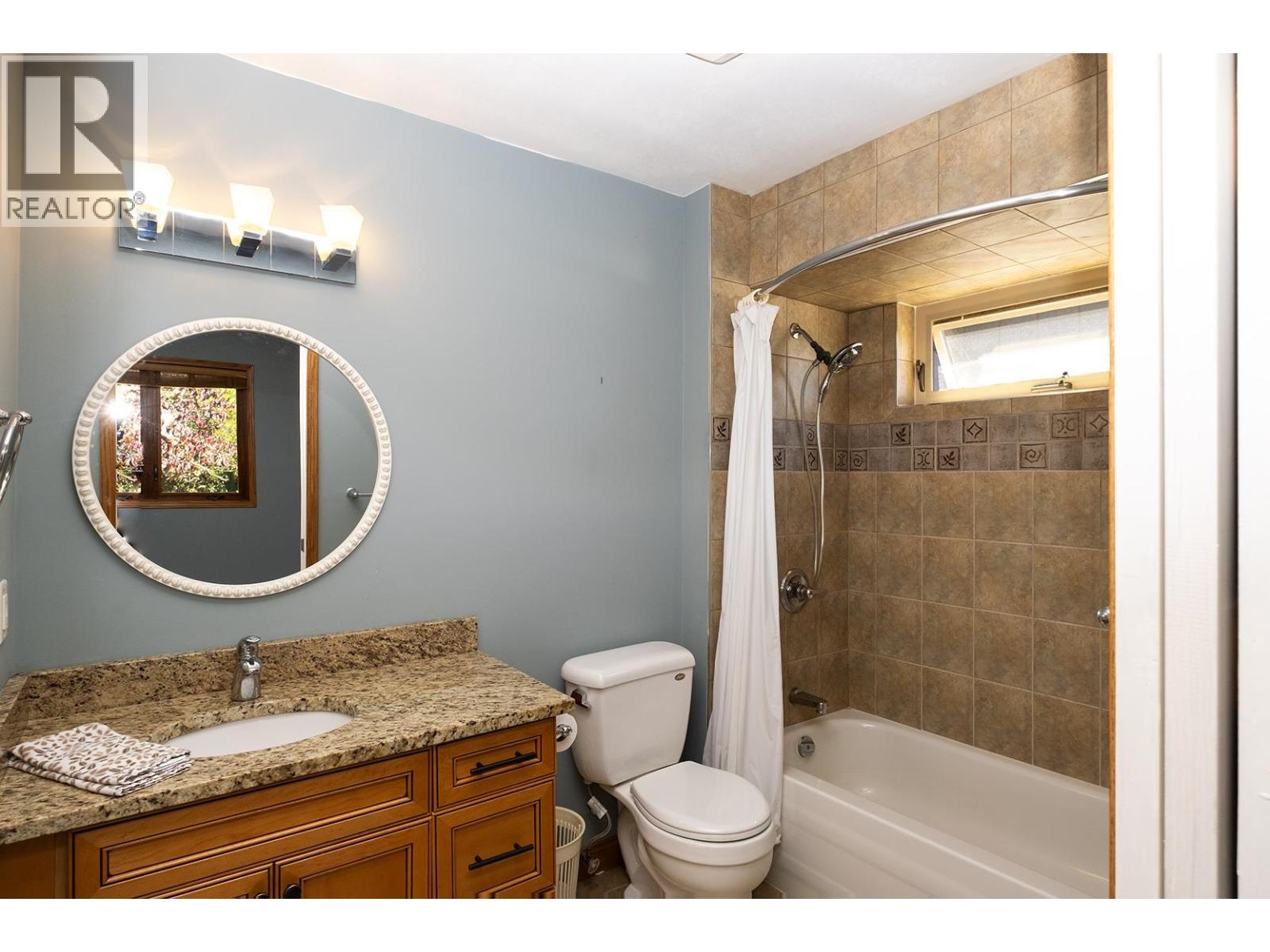 22 4622 SINCLAIR BAY ROAD, Pender Harbour