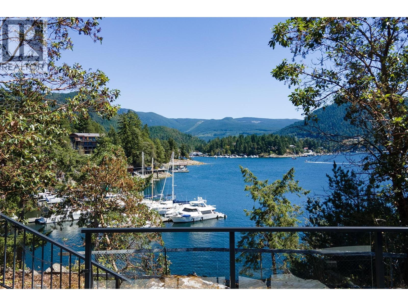22 4622 SINCLAIR BAY ROAD, Pender Harbour