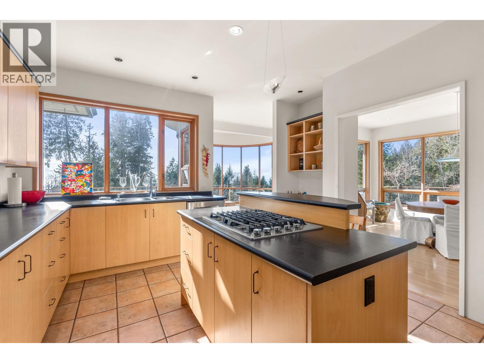 1911 GRANDVIEW ROAD, Gibsons