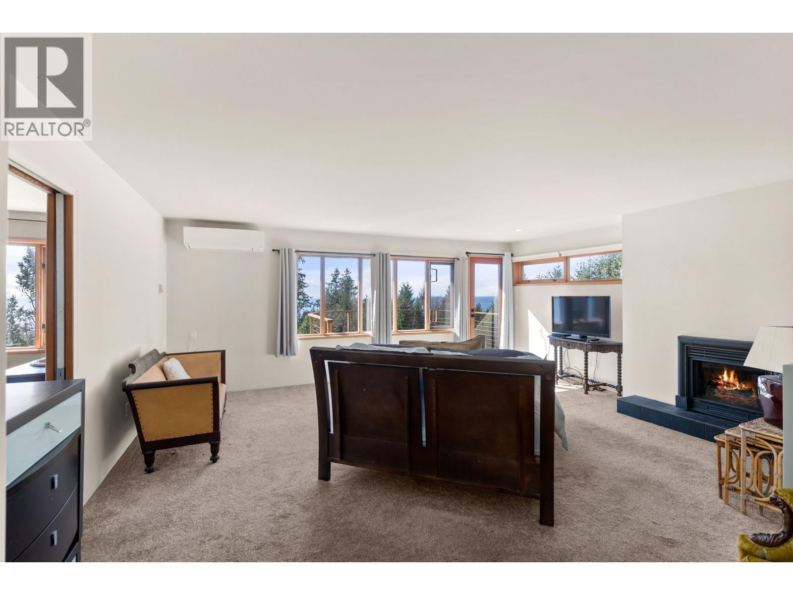 1911 GRANDVIEW ROAD, Gibsons