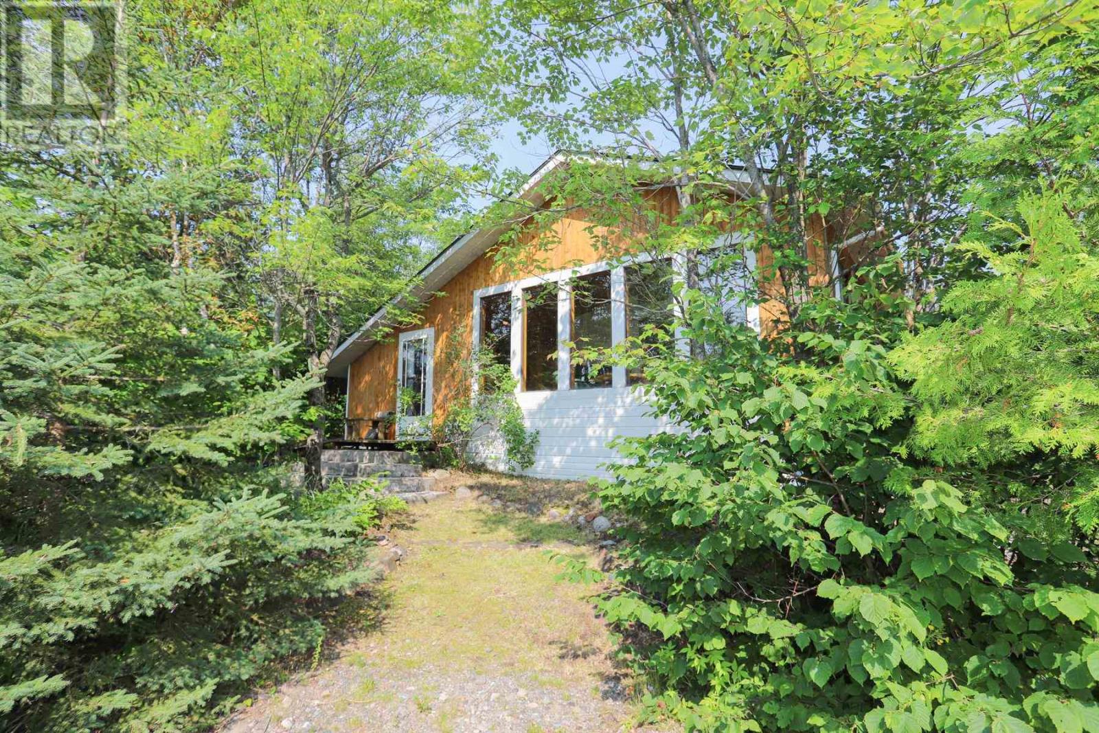 Photo 37 of 305 Copper Bay Rd, Bruce Mines ON