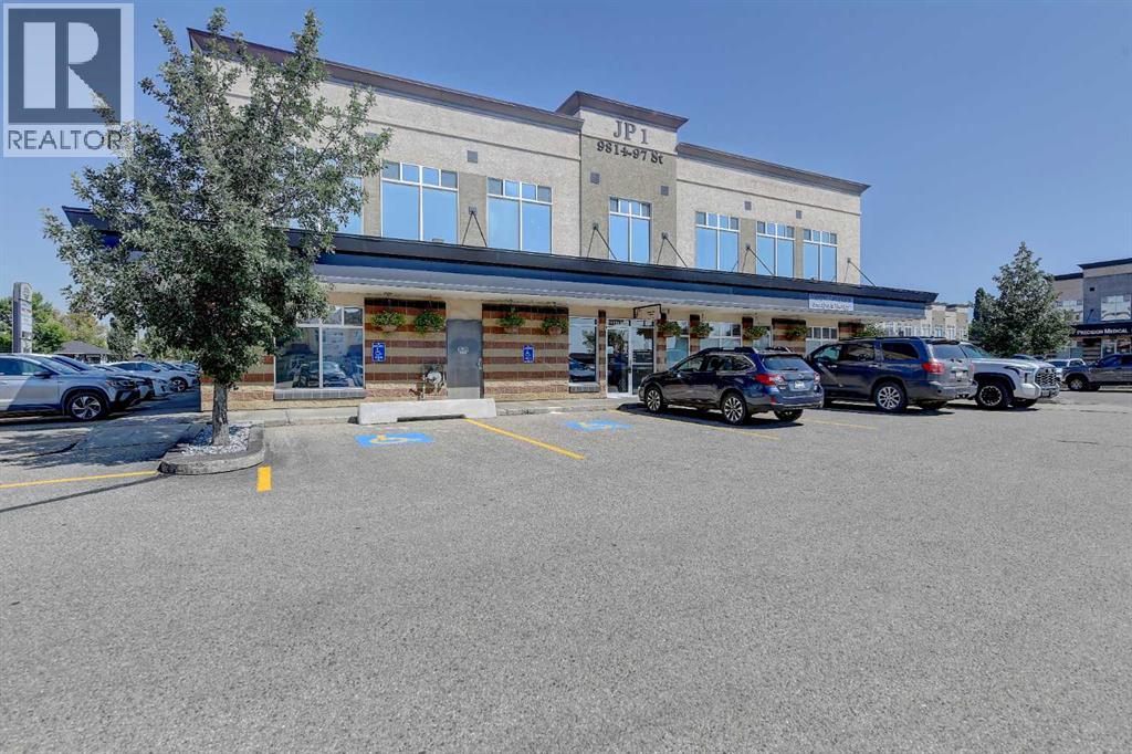 Photo 13 of 202 9814 97 Street, Grande Prairie AB