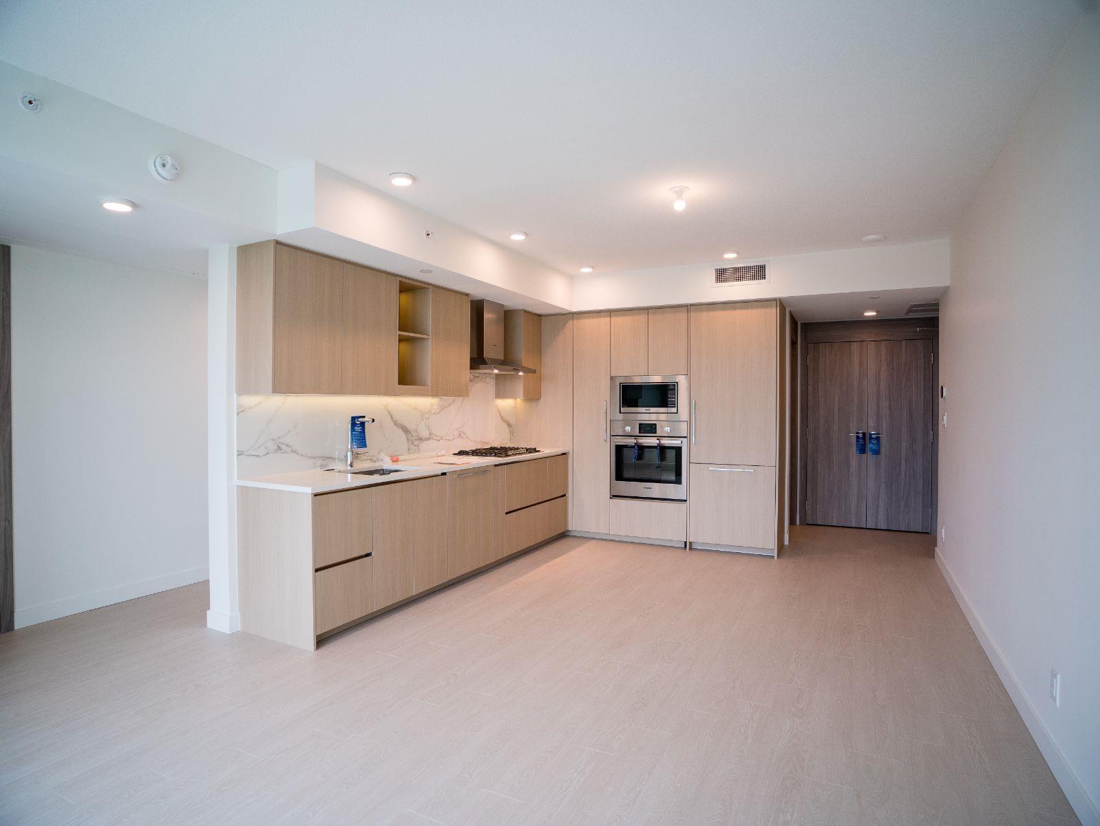 Photo 7 of 1302 13778 100 Avenue, Surrey BC
