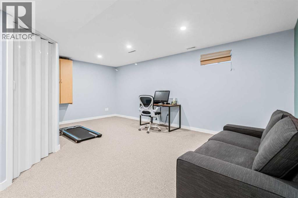 Single Family House for Sale in  Hidden Creek Rise NW Hidden Valley Calgary 