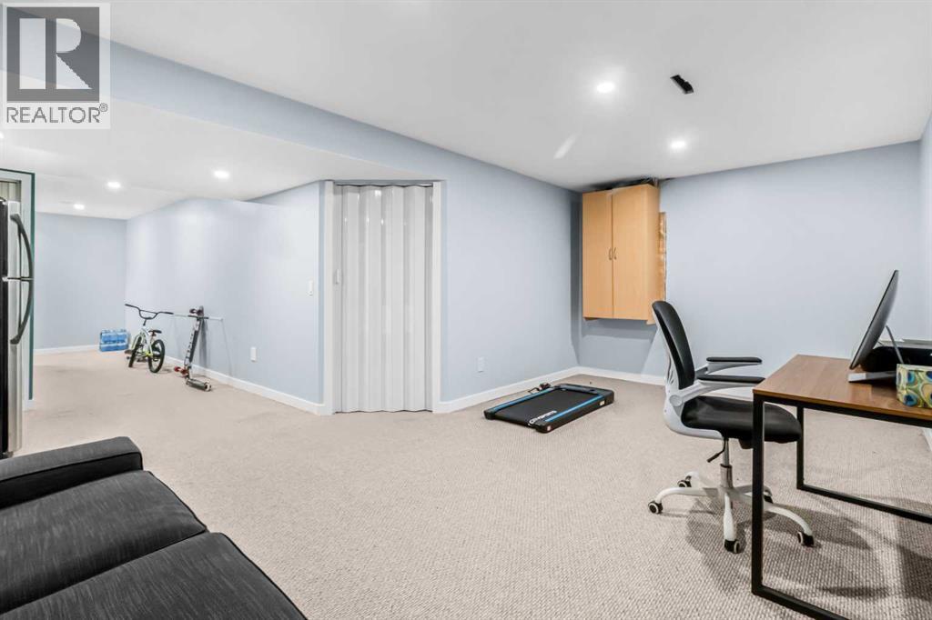 Single Family House for Sale in  Hidden Creek Rise NW Hidden Valley Calgary 