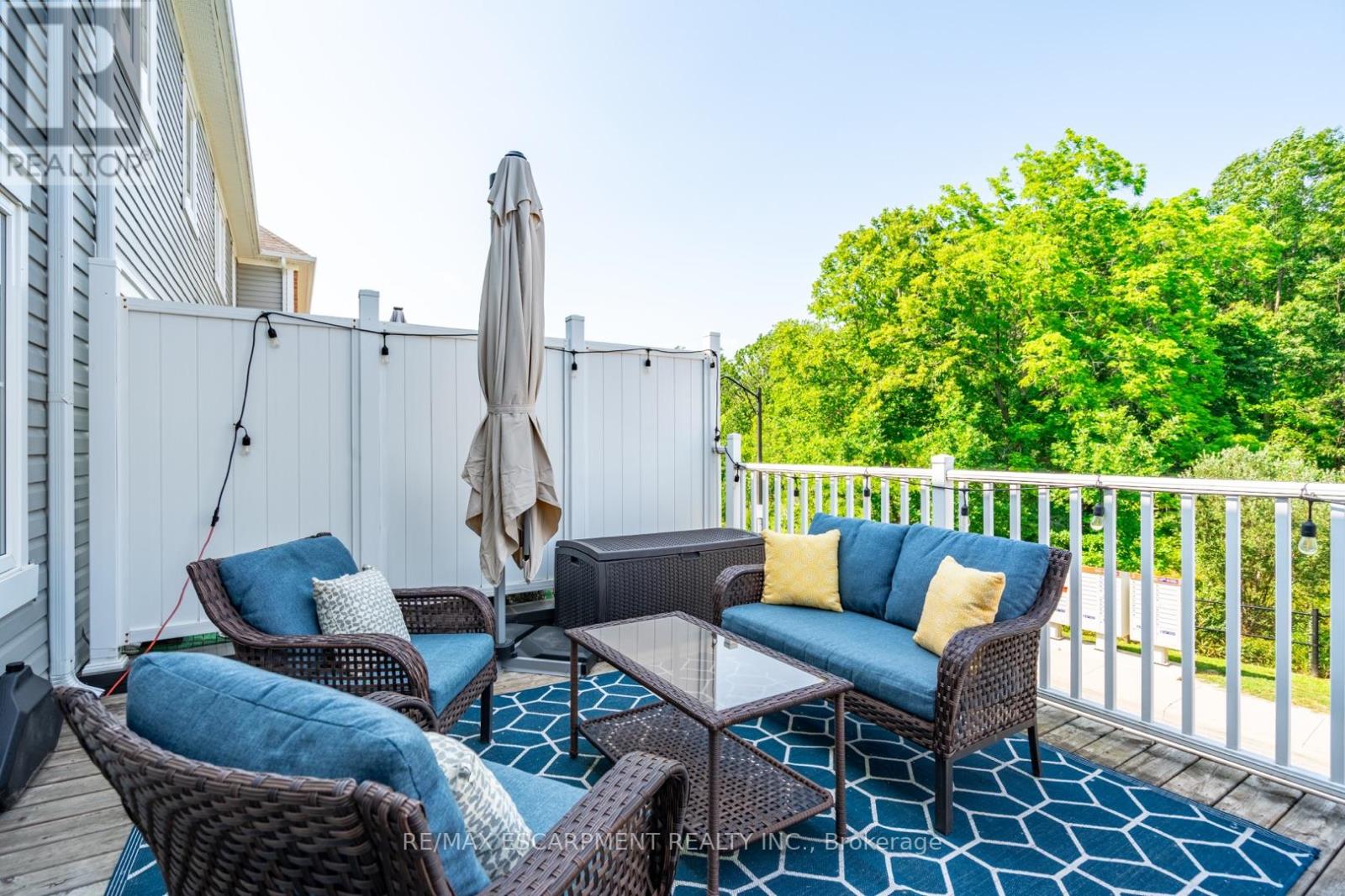 Photo 13 of 15 230 Avonsyde Boulevard, Hamilton ON