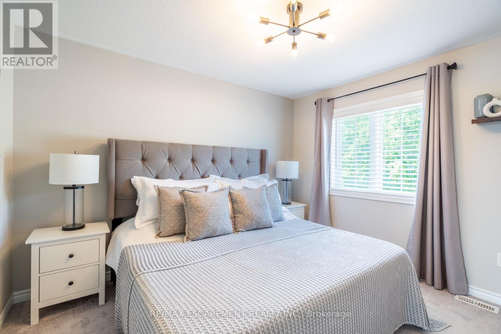 Photo 32 of 15 230 Avonsyde Boulevard, Hamilton ON