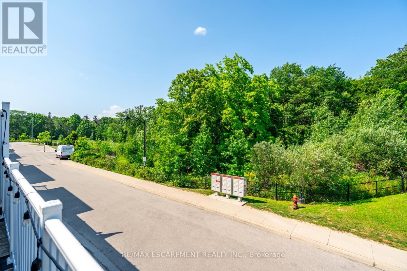 Photo 8 of 15 230 Avonsyde Boulevard, Hamilton ON