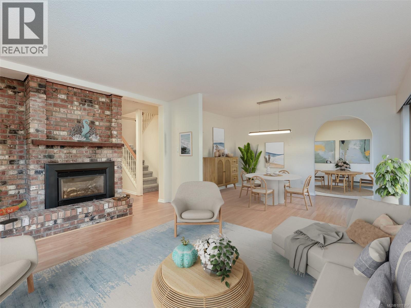 Single Family House for Sale in   Pemberton Rd Victoria 