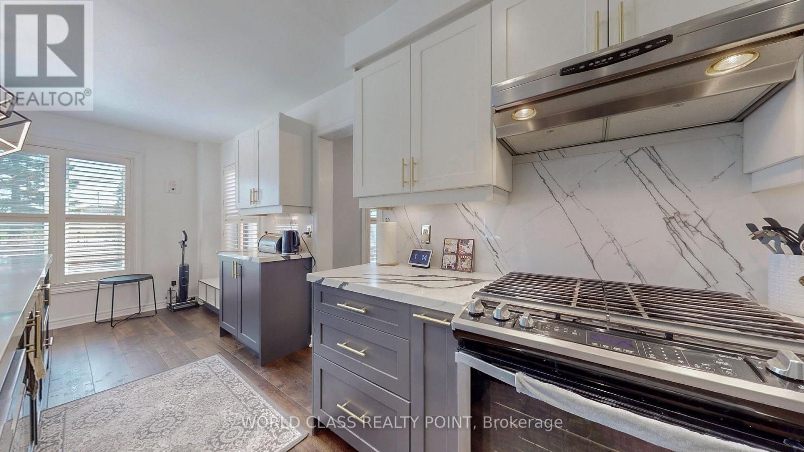 Photo 15 of 23 Kilbride Drive, Whitby ON