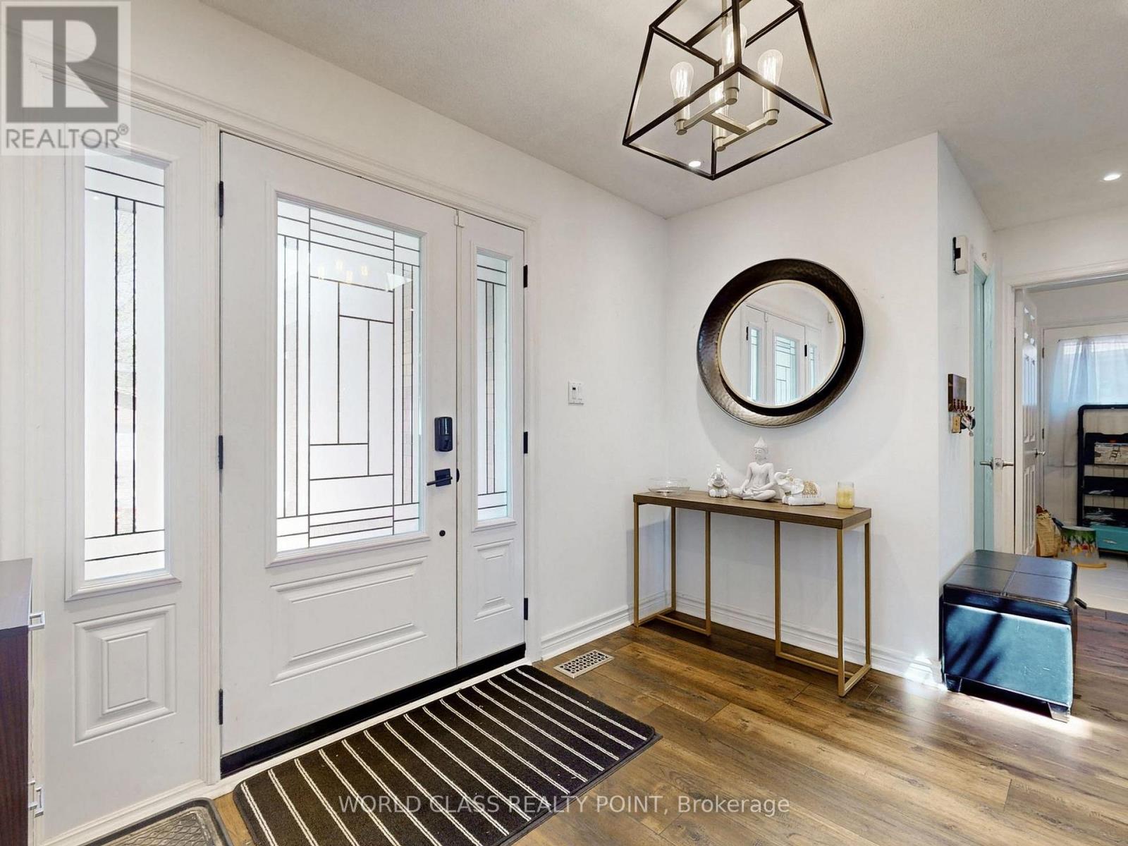 Photo 20 of 23 Kilbride Drive, Whitby ON