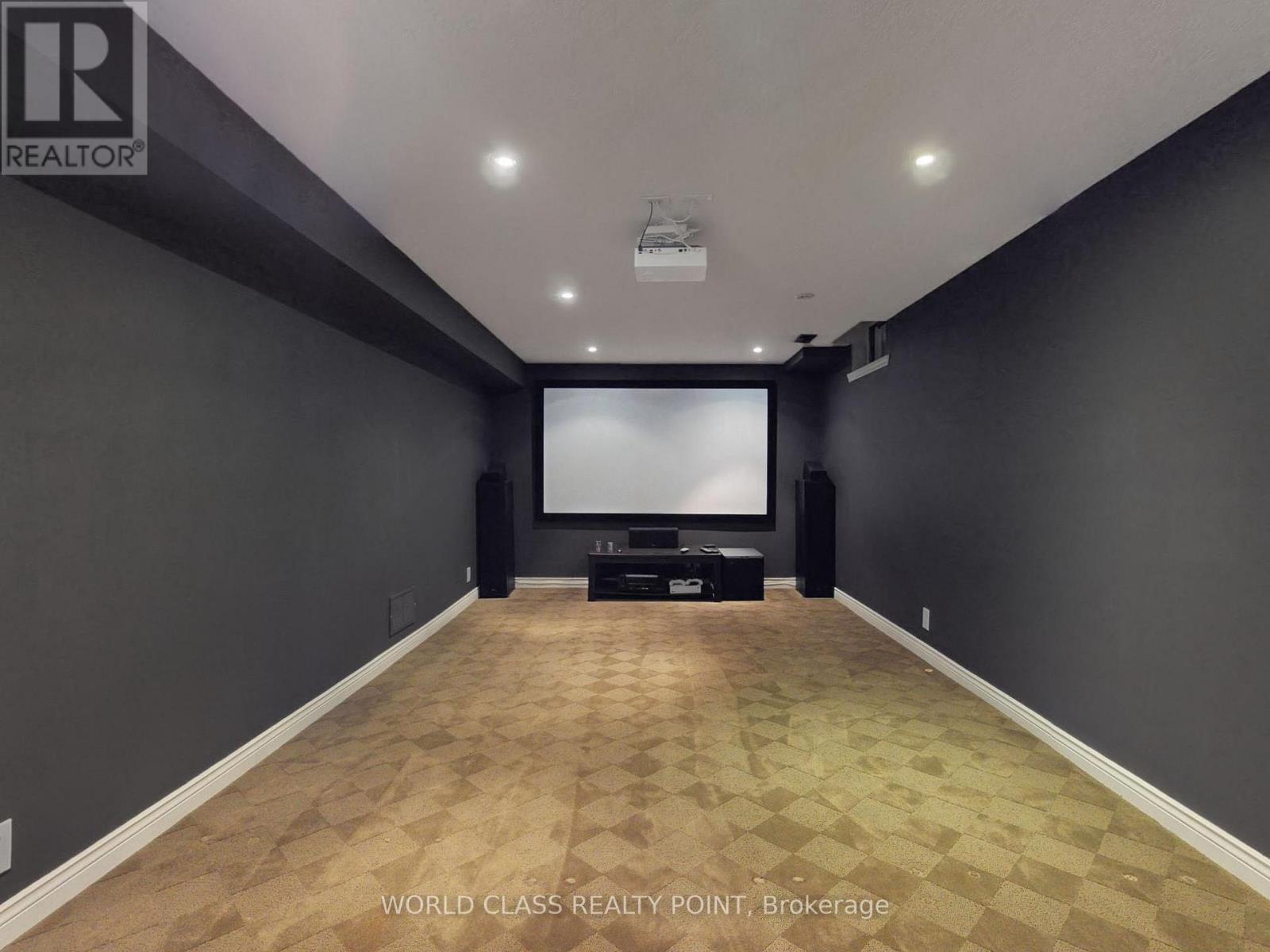 Photo 35 of 23 Kilbride Drive, Whitby ON