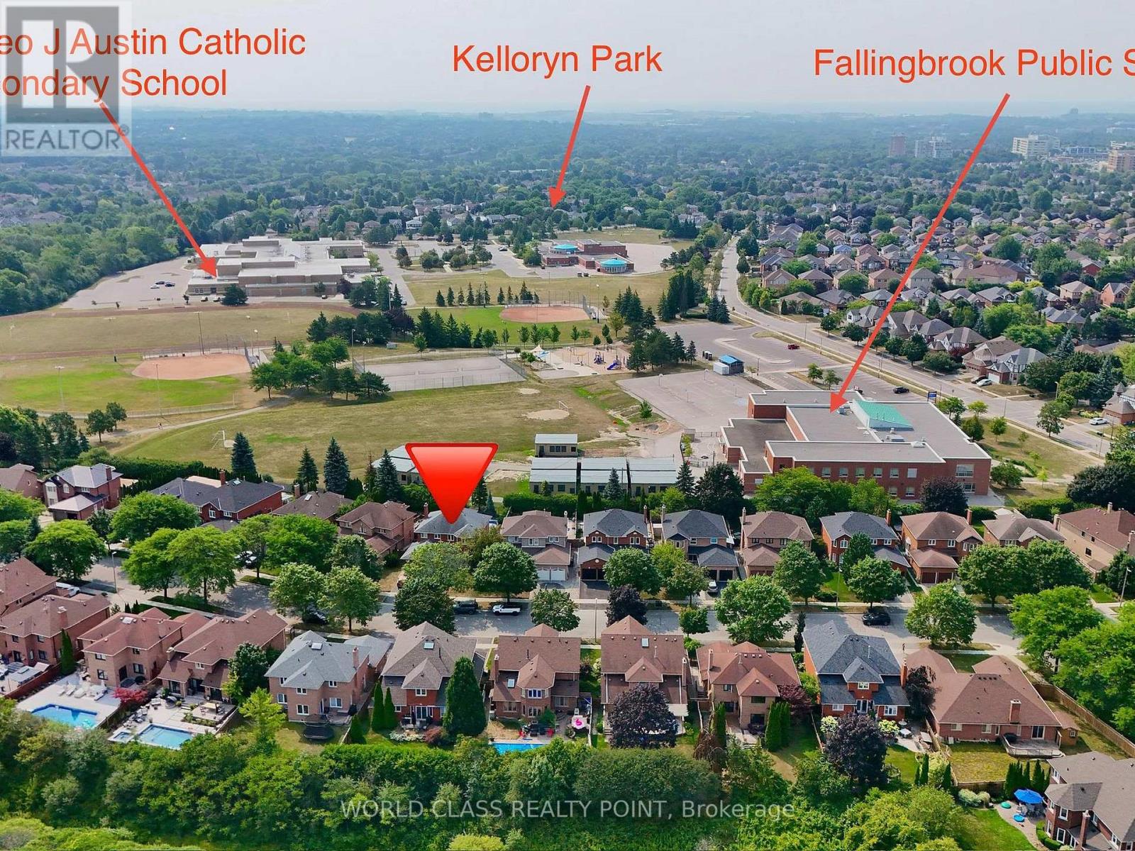 Photo 46 of 23 Kilbride Drive, Whitby ON