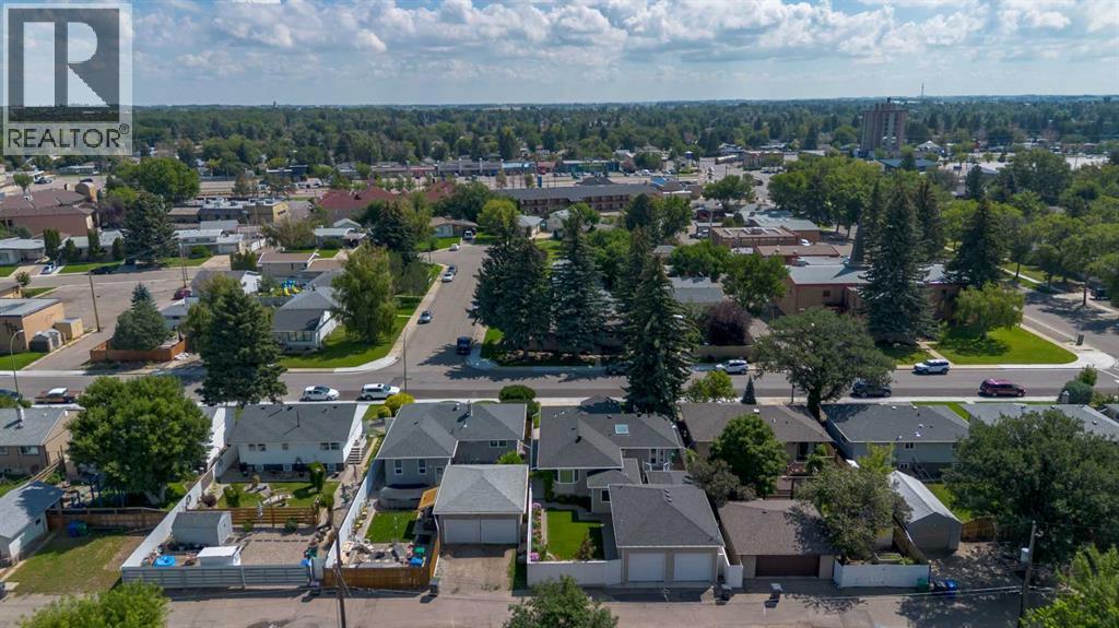 Single Family House Bungalow for Sale in   Street S Victoria Park Lethbridge 
