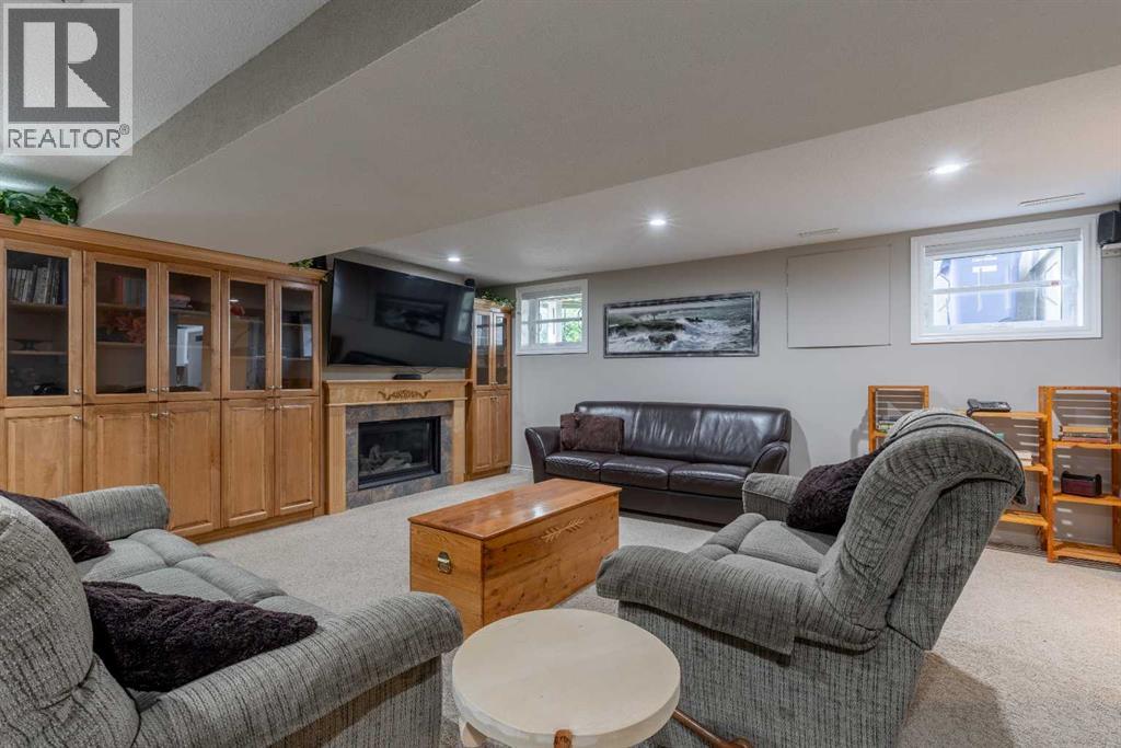 Single Family House Bungalow for Sale in   Street S Victoria Park Lethbridge 