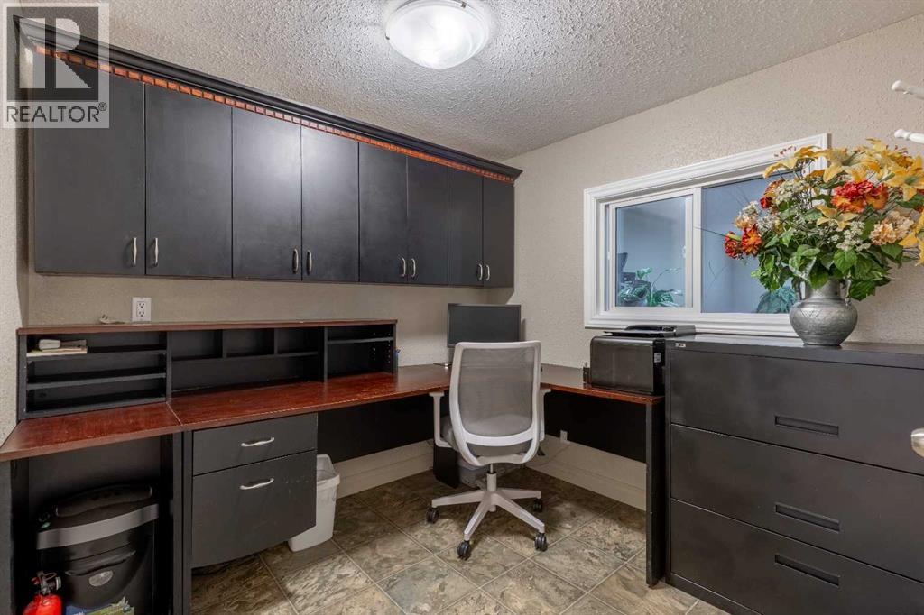 Single Family House Bungalow for Sale in   Street S Victoria Park Lethbridge 