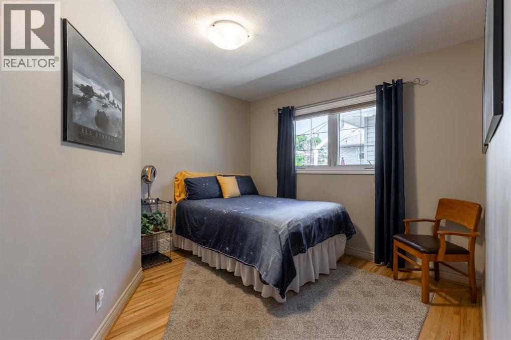 Single Family House Bungalow for Sale in   Street S Victoria Park Lethbridge 