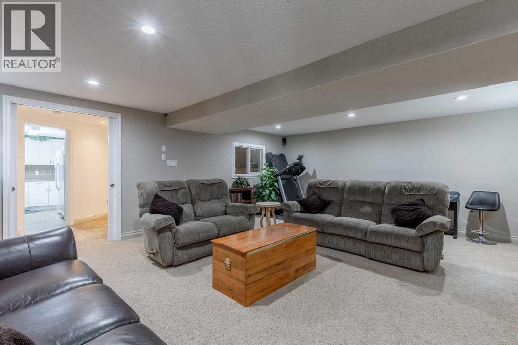 Single Family House Bungalow for Sale in   Street S Victoria Park Lethbridge 
