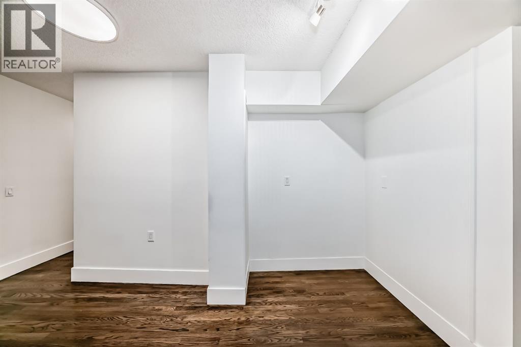 Single Family House for Sale in    Avenue SW Sunalta Calgary 